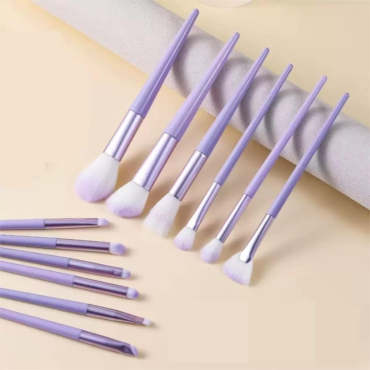 Professional Makeup Brushes Set, 12 Pieces, Natural Wood and White, Soft Synthetic Fiber Bristles,  مجموعة فرش مكياج احترافية من لا بيرلا تيك، 12 قطعة، من الخشب الطبيعي والابيض، شعيرات من الالياف الصناعية الناعمة، حلقة من الالومنيوم، لوضع قناع الوجه